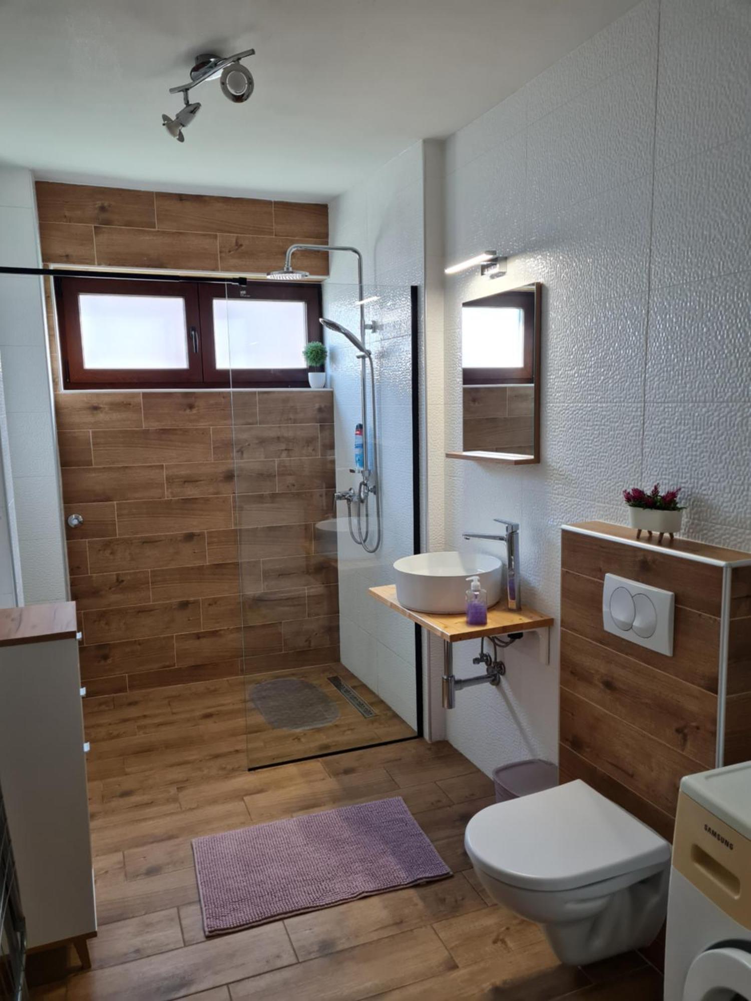Old Town Road Apartment Karlovac Luaran gambar